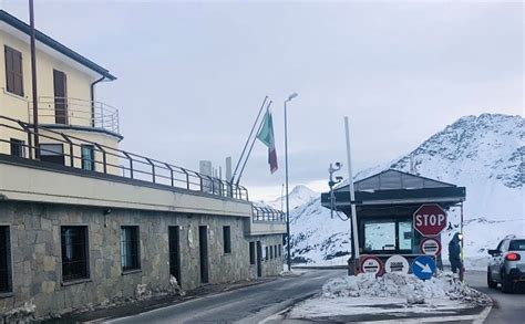 Cosa comprare a Livigno in base alla dogana da passare.